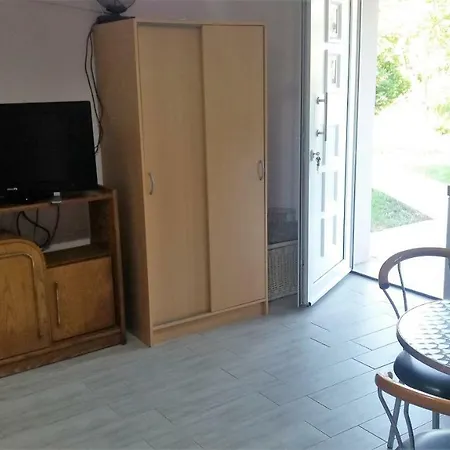Villa Green Apartment *